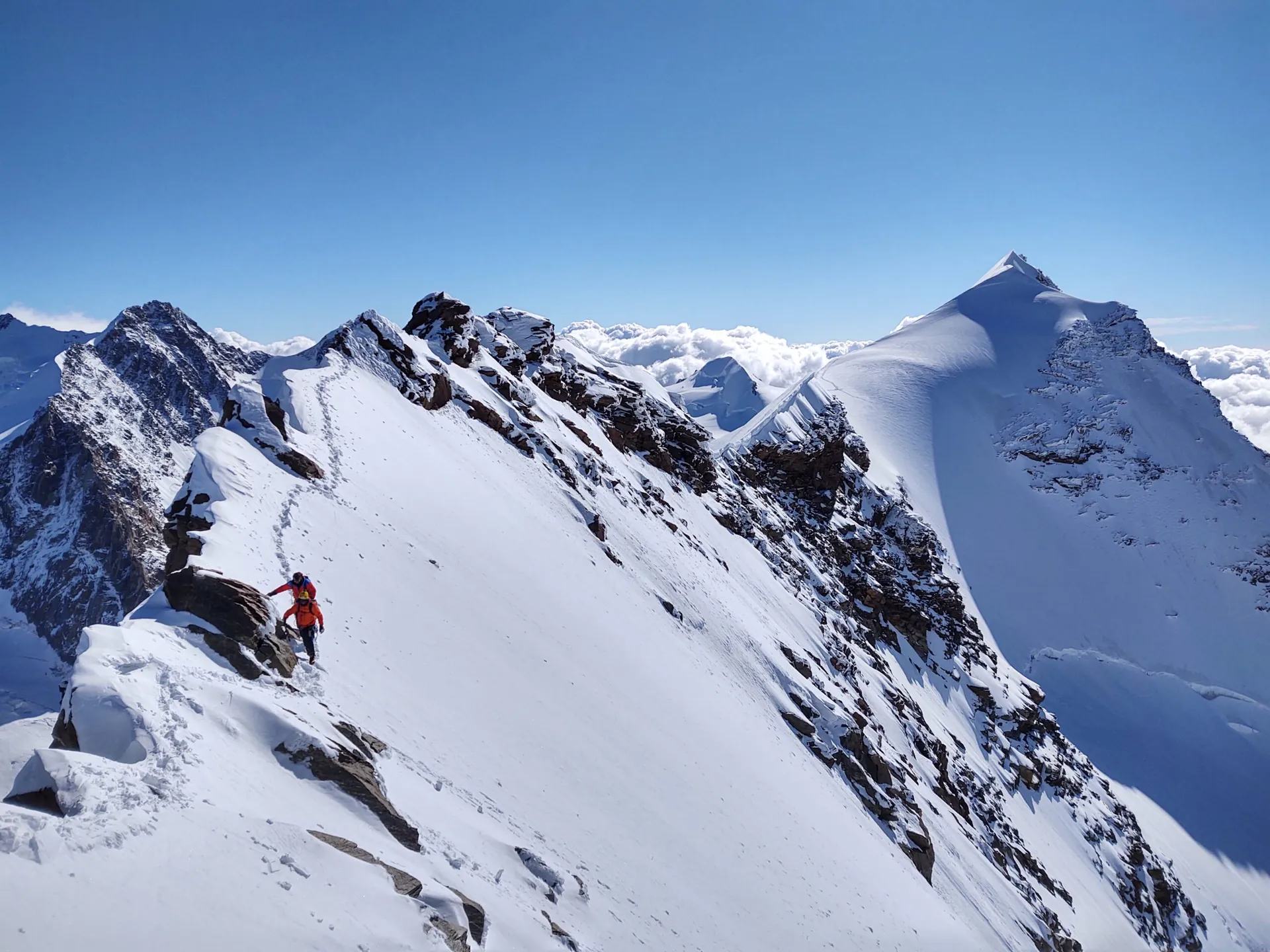 Liskamm überschreitung Lyskamm überschreitung Bergführer vertical.guide Wallis