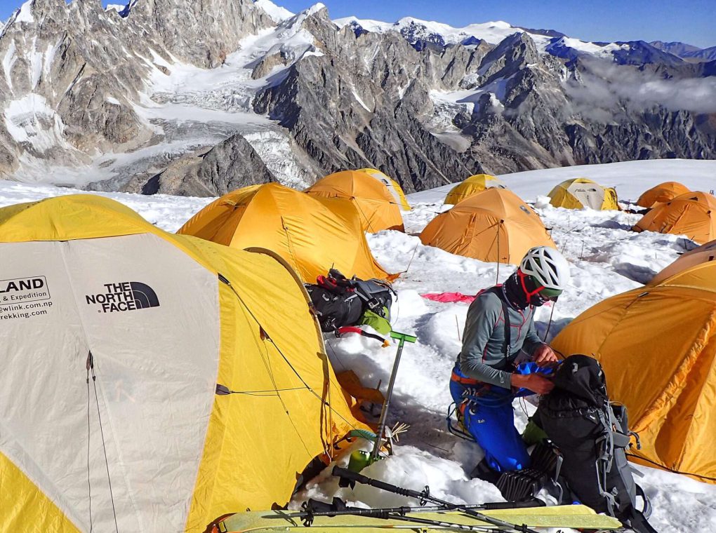 Vertical.Guide -Himalaya Manaslu high camp 3-01