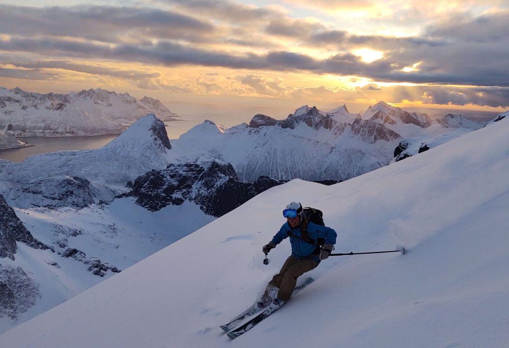 Geführte Skitouren Tromsö Lyngen Alps Norwegen Senja