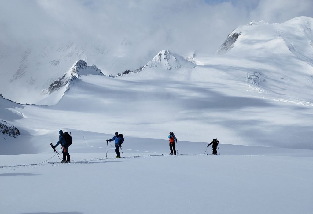 Haute Route der Skitourenklassiker vertical.guide